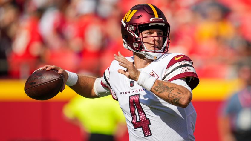 Taylor Heinicke Honors Virginia Cavaliers with Nike Shoes - Sports  Illustrated FanNation Kicks News, Analysis and More